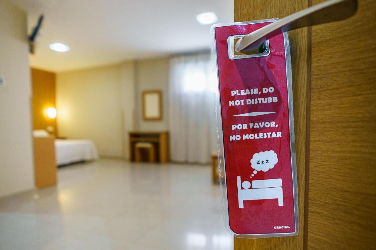 Hostal Acueducto Los Milagros เมรีดา ภายนอก รูปภาพ