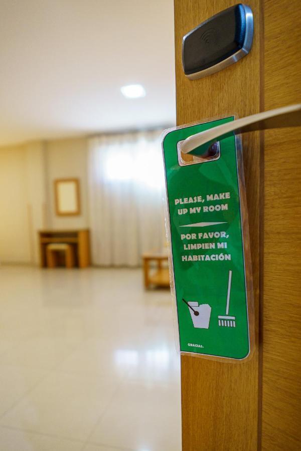 Hostal Acueducto Los Milagros เมรีดา ภายนอก รูปภาพ
